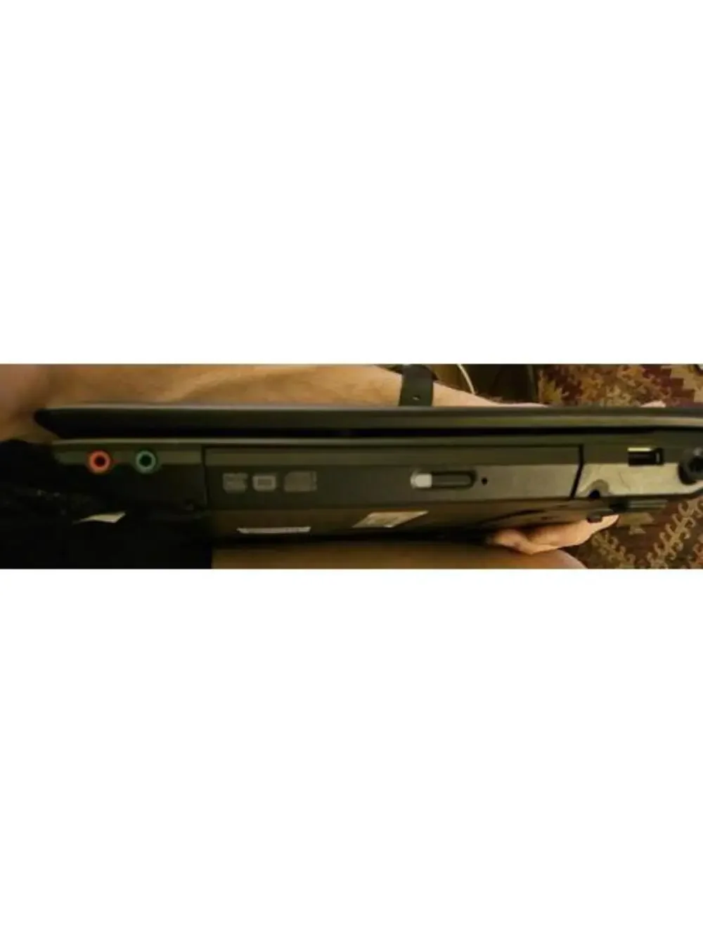 Lenovo Laptop, NO POWER SUPPLY to test. Might work or for parts. ?GB ?Ram